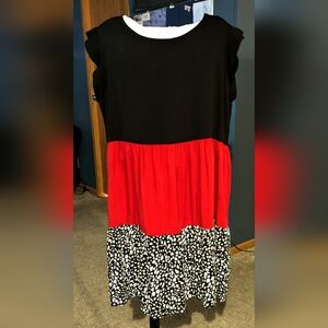 Women's Large Boutique Style Colorblock dress. Pink And Black. Brand Leasty.
